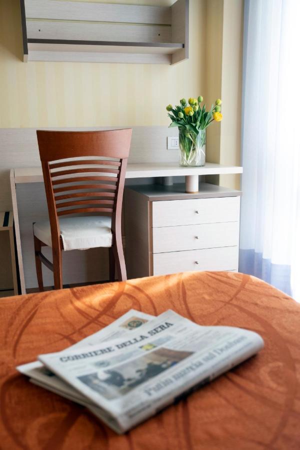 Hotel Mirage Viareggio Kültér fotó